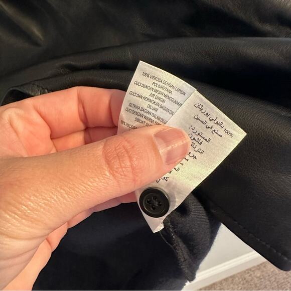 French Connection Faux Leather Top Small - Picture 9 of 9